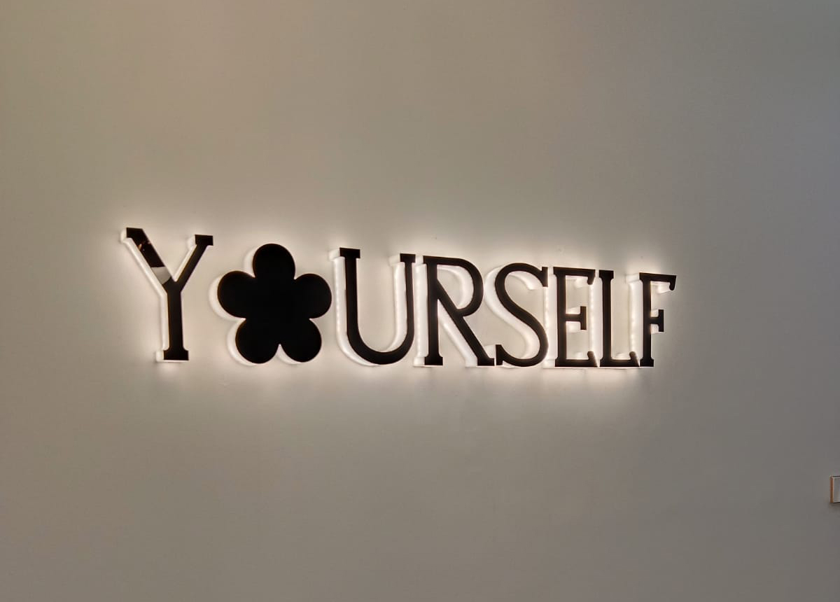 CUSTOM SIGNAGE SOLUTIONS - Image 13